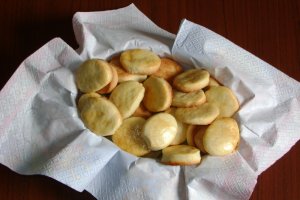Pogacele cu unt vanilate