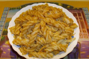 Fusilli cu pesmet