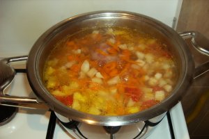 Supa de pui cu fideluta