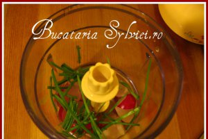Pungute de jambon cu spuma de branza