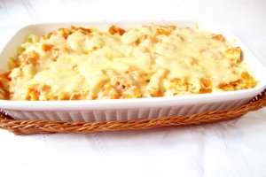 Tagliatelle cu pui la cuptor(Pasta al forno)