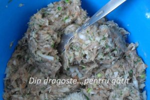 Sarmale de curcan şi porc în frunză de viţă