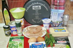 Galette cu piept de pui si ciuperci scaldate in sos de capere cu smantana si iaurt