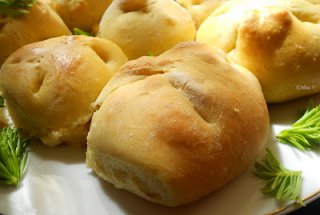 Placinte cu branza si caise