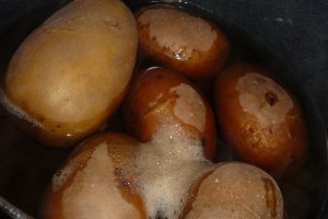 Galuste cu prune si gem de prune