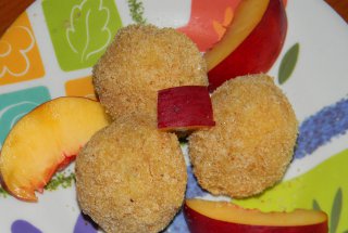 Galuste [gomboti ] cu nectarine