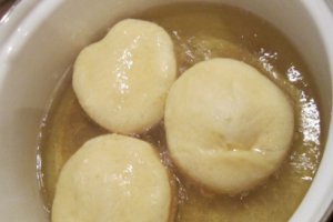 Gogosi pufoase din coca de cozonac