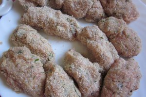 Crochete din carne de pui si cascaval