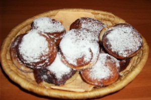 Gogosele cu gem de caise