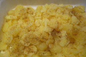 Garnitura cartofi taranesti la cuptor