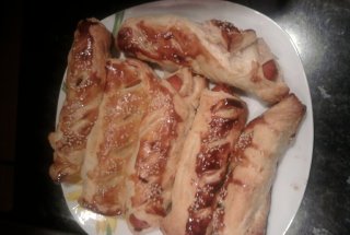 Cremvursti in foietaj