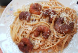 Spaghete cu creveti in sos de vin