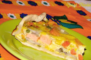 Tarta cu legume si cremwursti