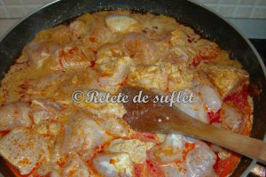 Curry rosu de pui