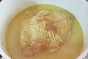 Pulpa de porc in sos de vin si lapte