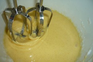 Rulada de ciocolata cu branza dulce si zmeura