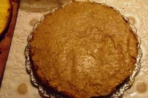 Tort cu crema de unt, cafea si nuca