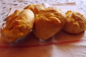 Chifle cu branza