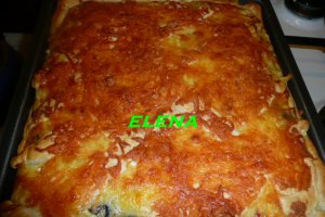 Tarta cu pui si branza