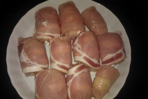 Creamy chicken&bacon rolls