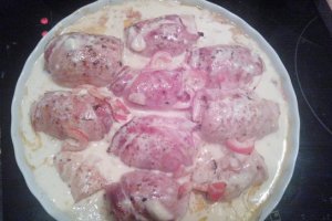 Creamy chicken&bacon rolls