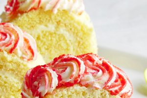 Rulada cu ciocolata alba si mascarpone