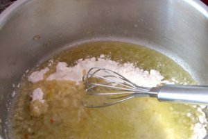 Ciulama de inimi si pipote de pui