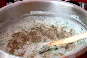 Ciulama de inimi si pipote de pui