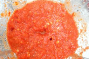 Sos de rosii picant, raw (pentru iarna)