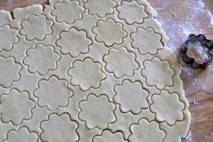 Fursecuri fragede cu gem de prune
