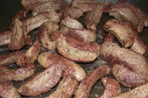 Reteta de fudulii de porc trase la tigaie