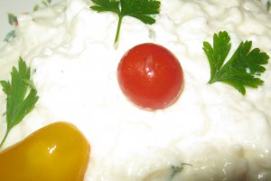 Salata de conopida cu iaurt