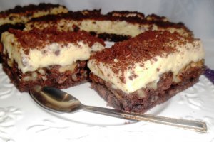 Negresa cu crema de vanilie si lamaie