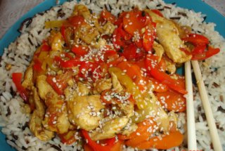 Pui chinezesc cu orez salbatic