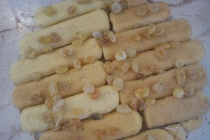 Tort cu alune caramelizate
