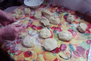 Placinte cu branza(Branzoaice)