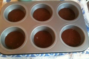 Muffins cu ciocolata si stafide