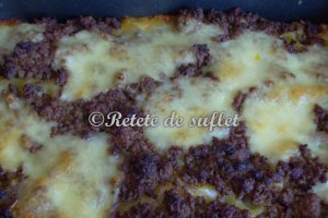 Lasagne cu sos ragu alla bolognese