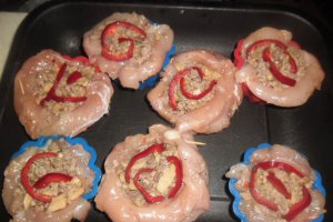 Cosulete din piept de pui cu garnitura de cartofi