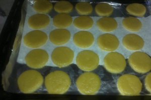 Biscuiti cu crema de cappuccino