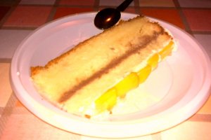 Tort cu piersici