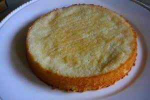 Tort cu miez de fructe