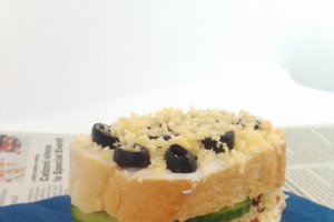 Sandwich cu de toate