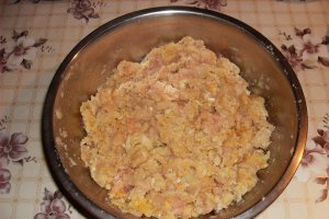 Chiftelute in sos de smantana