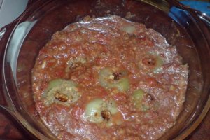 Ceapa umpluta cu nuca si ciuperci