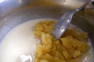 Pariziene cu fondant de mere