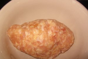 Ciorba de varza dulce cu perisoare din carne de pui