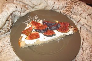 Sandvis cu ceva fin si smochine