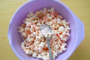 Prajiturica din popcorn -  Haloween popcorn cake