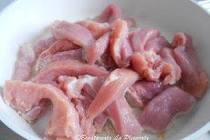 Pulpa de porc inabusita cu garnitura de orez salbatic